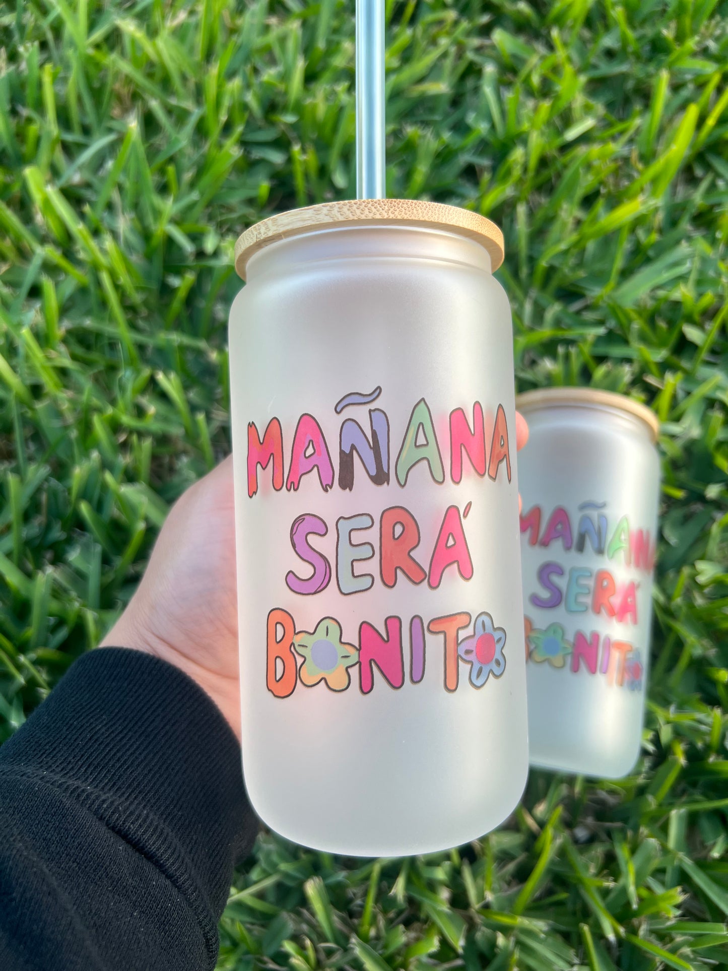 MAÑANA SERÁ BONITO FROSTED GLASS TALL CUP